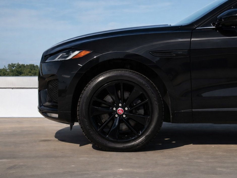 Jaguar F-PACE R-Dynamic S 2023-7