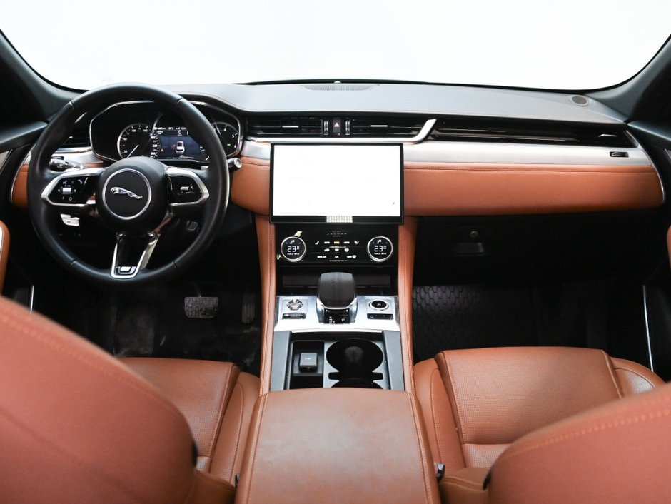 Jaguar F-PACE R-Dynamic S 2023-13