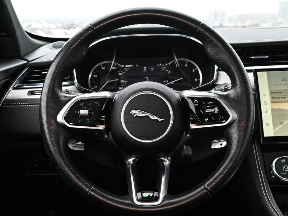 Jaguar F-PACE R-Dynamic S 2023-23