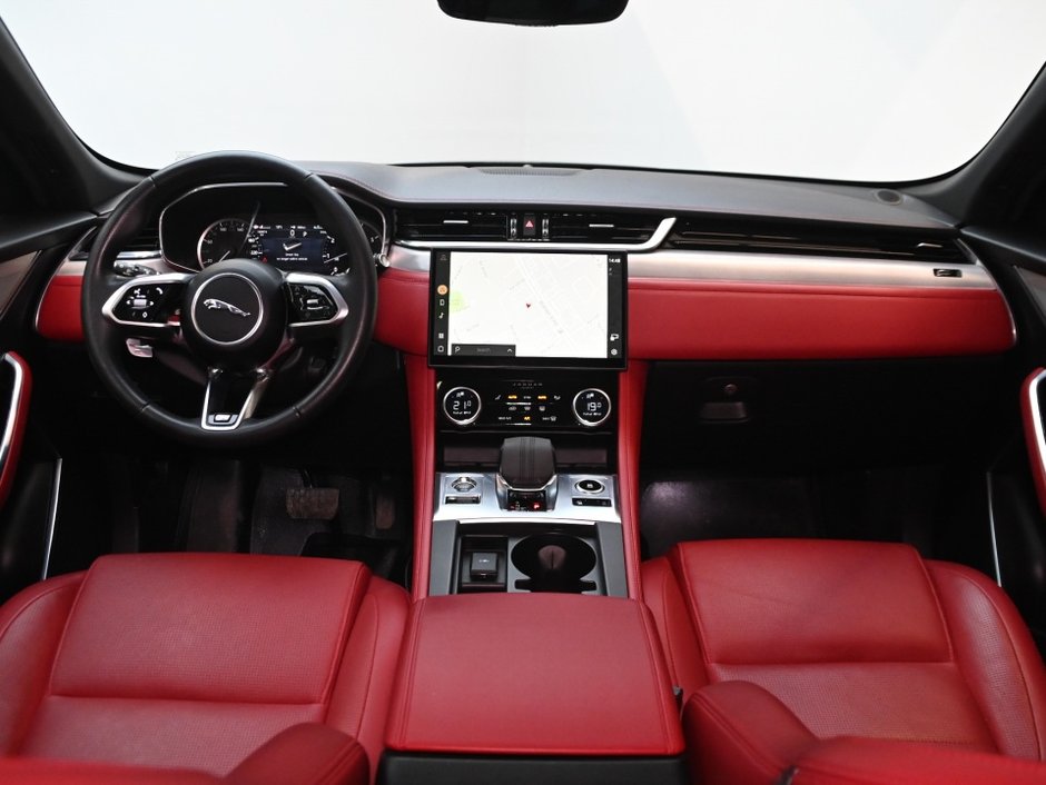 Jaguar F-PACE R-Dynamic S 2023-13