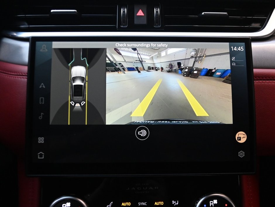 Jaguar F-PACE R-Dynamic S 2023-20