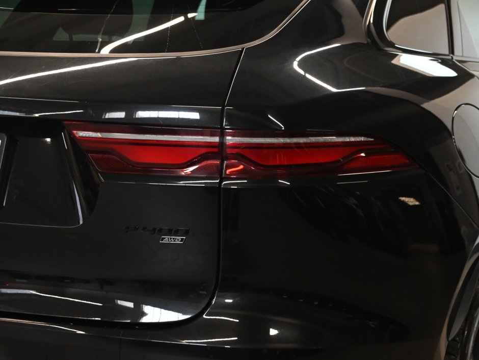 Jaguar F-PACE R-Dynamic S 2023-16