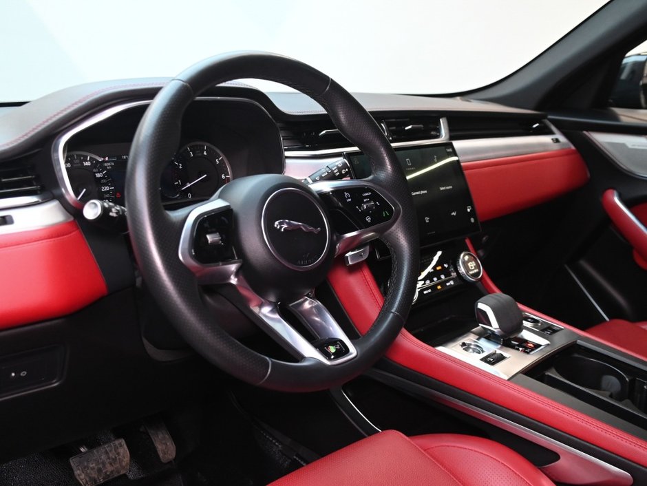 Jaguar F-PACE R-Dynamic S 2023-2