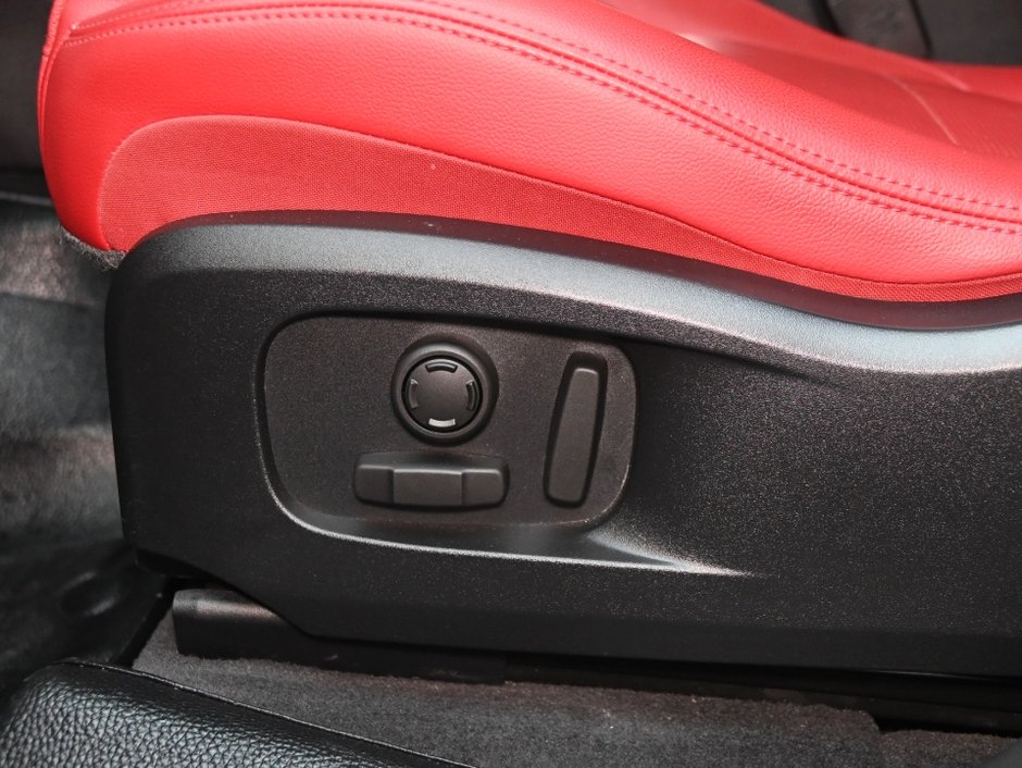 Jaguar F-PACE R-Dynamic S 2023-12