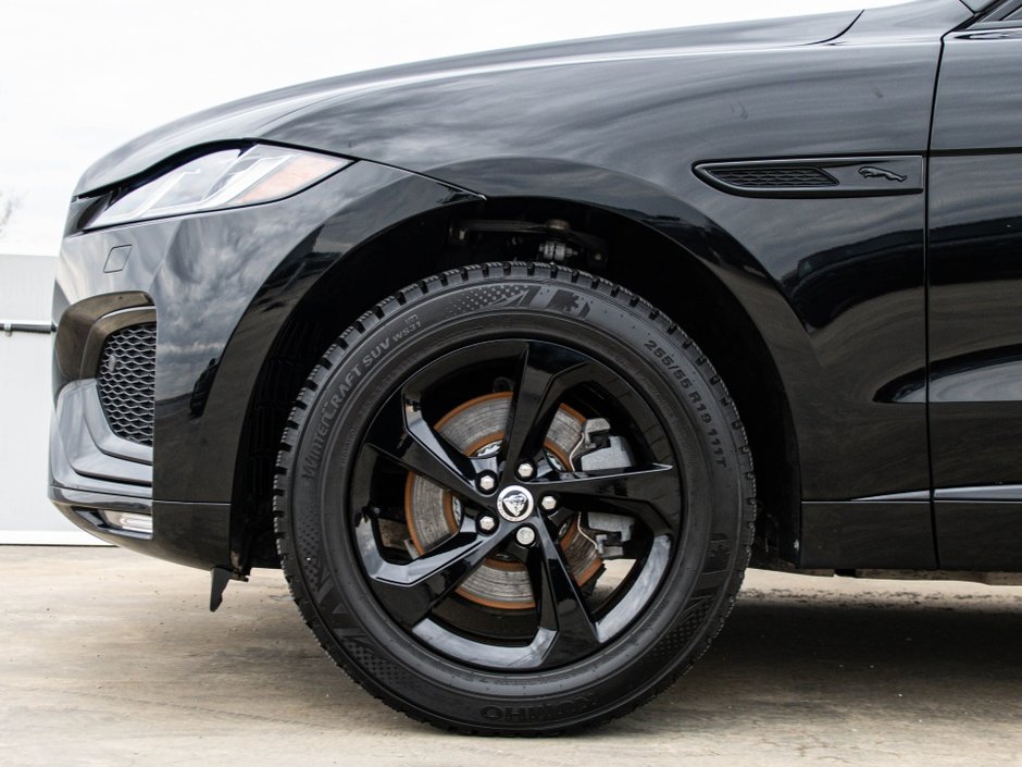 2024 Jaguar F-PACE R-Dynamic S-7