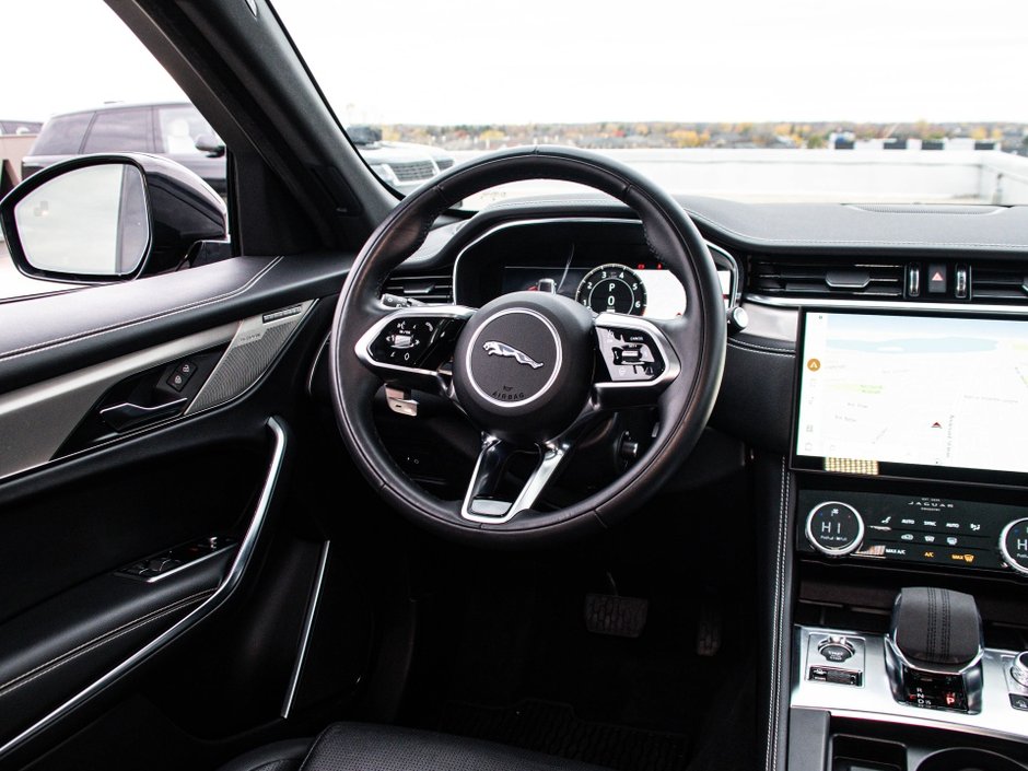 2024 Jaguar F-PACE R-Dynamic S-34