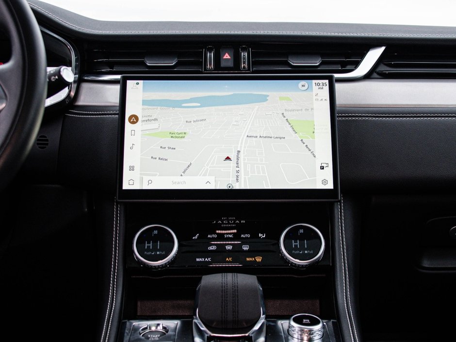 2024 Jaguar F-PACE R-Dynamic S-17