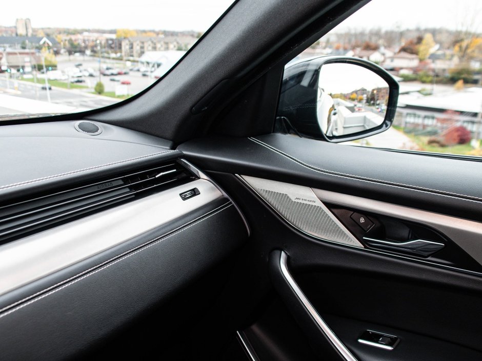 2024 Jaguar F-PACE R-Dynamic S-31