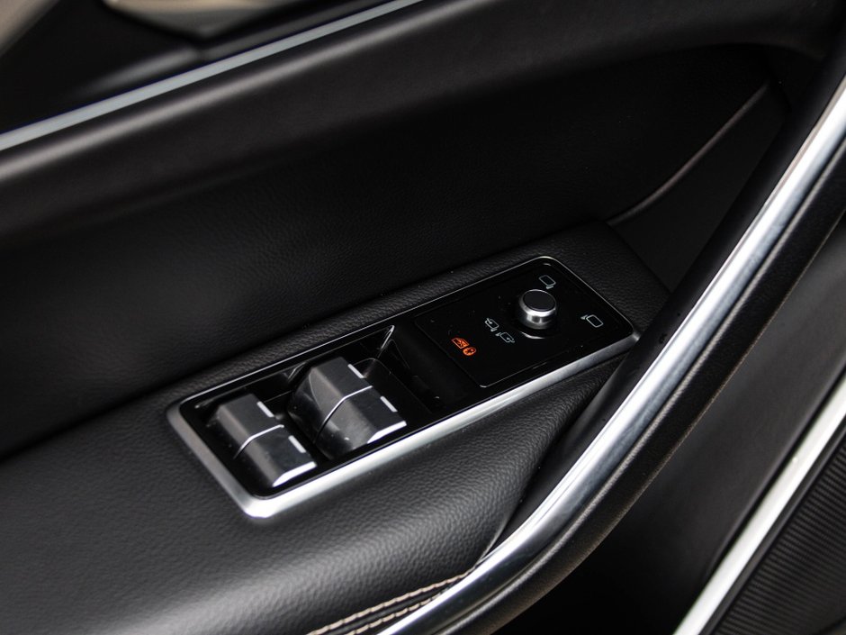 2024 Jaguar F-PACE R-Dynamic S-11