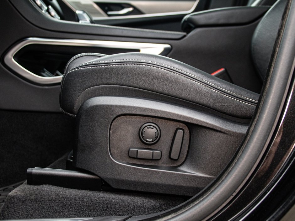 2024 Jaguar F-PACE R-Dynamic S-13