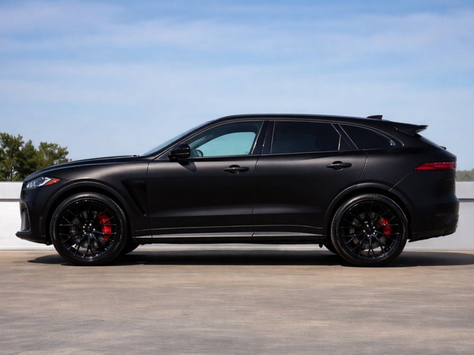 2025 Jaguar F-PACE P575 SVR 575 Edition-3