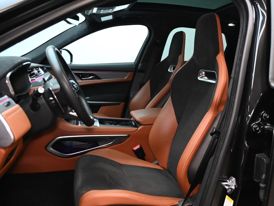 2025 Jaguar F-PACE P575 SVR 575 Edition-7