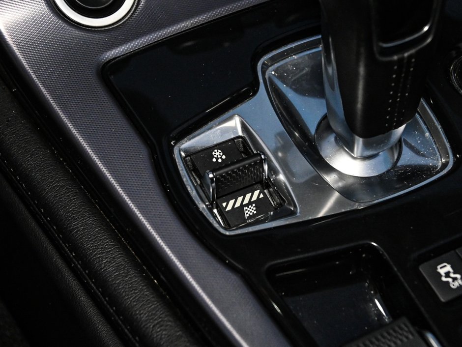 2021 Jaguar F-TYPE P300-15