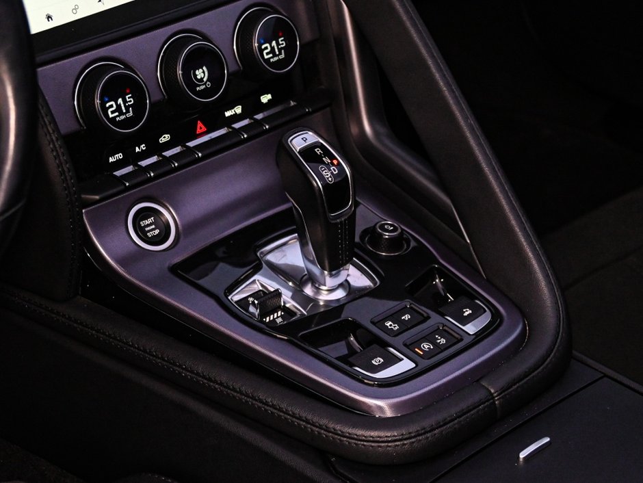 2021 Jaguar F-TYPE P300-12