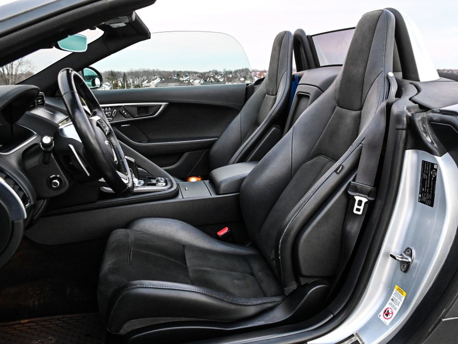 2021 Jaguar F-TYPE P300-2