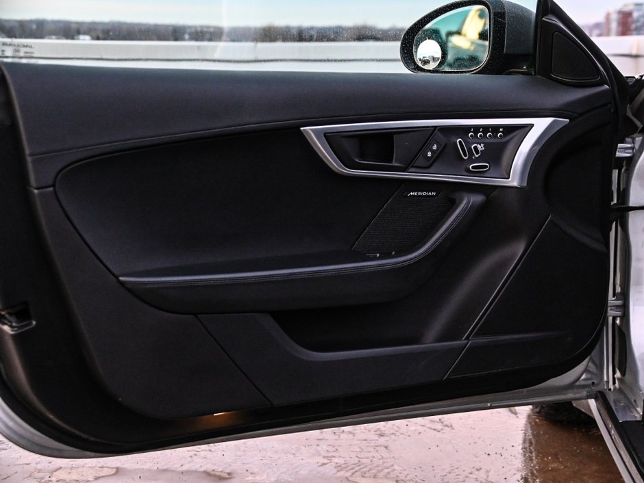 2021 Jaguar F-TYPE P300-8