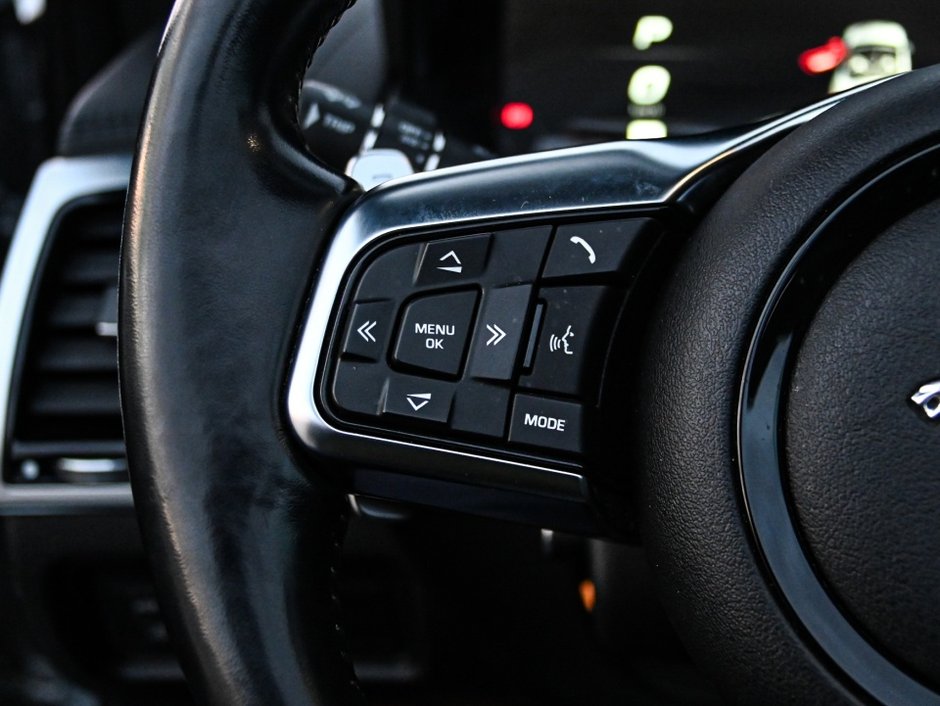 2021 Jaguar F-TYPE P300-21