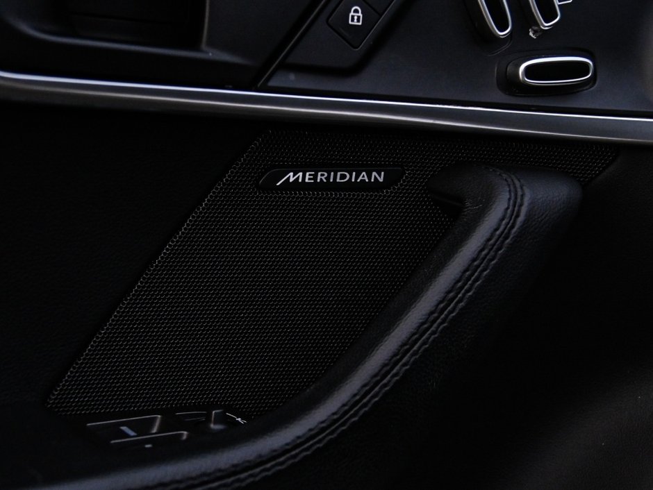 2021 Jaguar F-TYPE P300-10