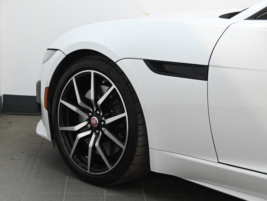 Jaguar F-TYPE P575 R 2022-26