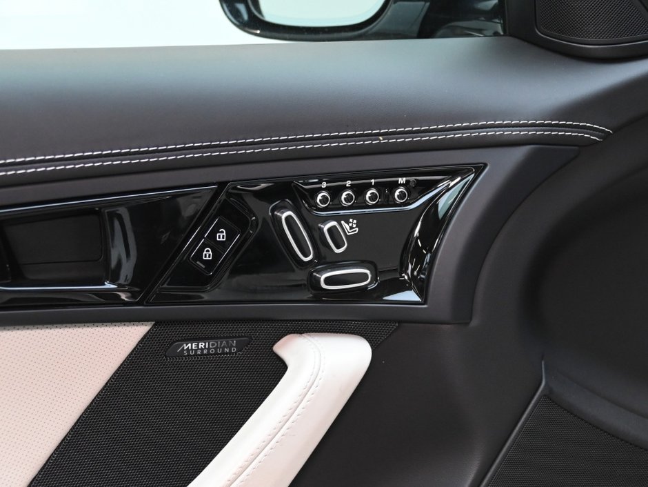 Jaguar F-TYPE P575 R 2022-7