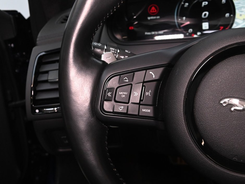 Jaguar F-TYPE R-Dynamic 2023-13