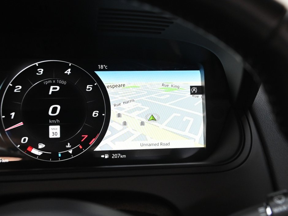 Jaguar F-TYPE R-Dynamic 2023-15