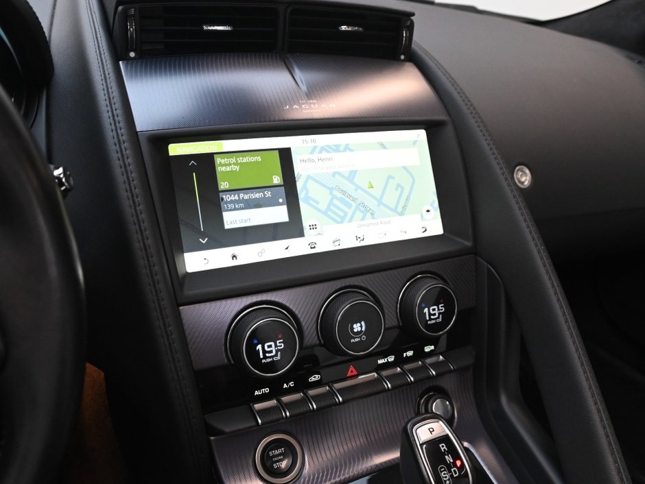 Jaguar F-TYPE R-Dynamic 2023-16