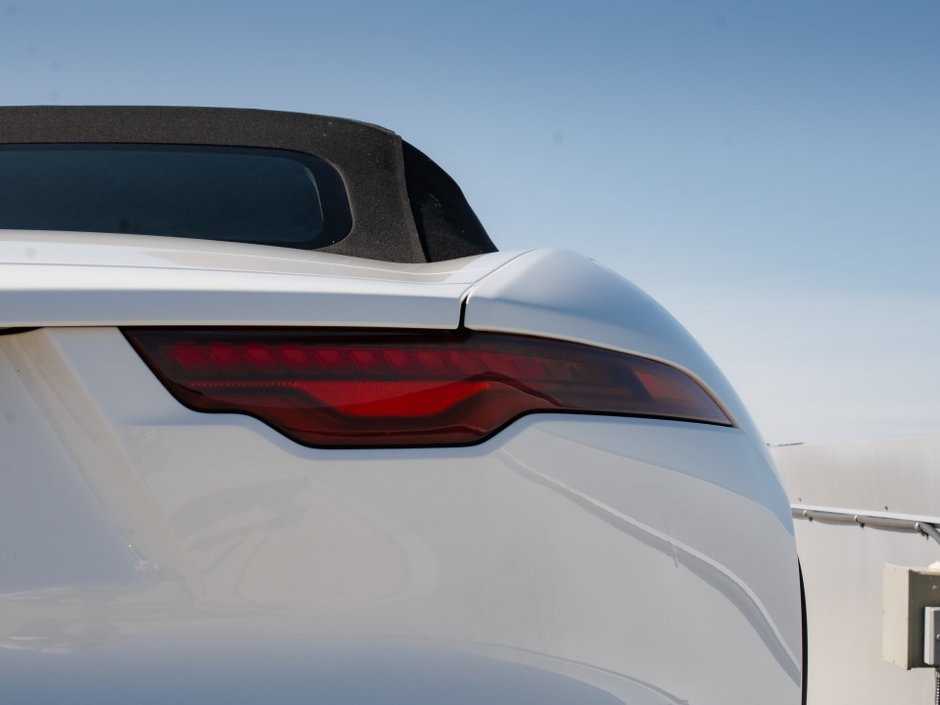 Jaguar F-TYPE 75 2024-26