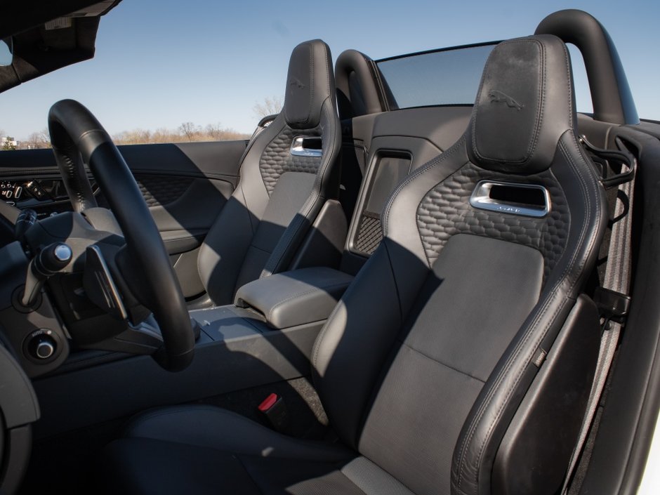 Jaguar F-TYPE 75 2024-10