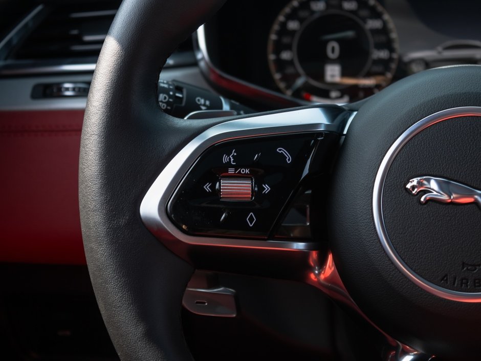 Jaguar XF R-Dynamic SE 2024-20