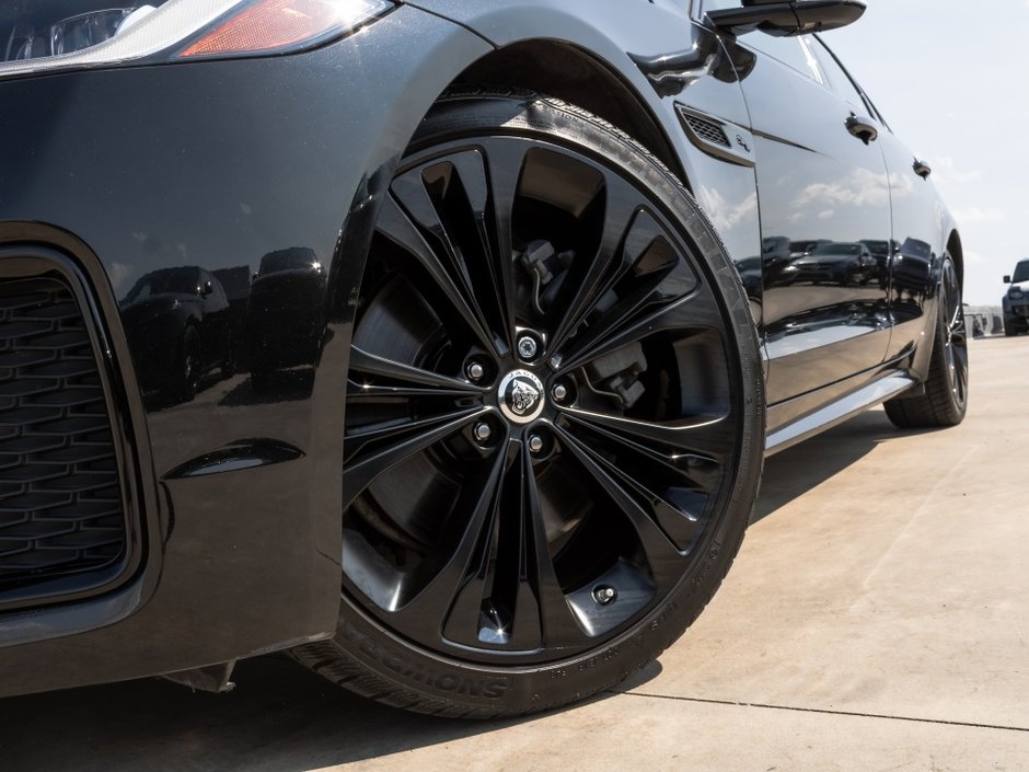 Jaguar XF R-Dynamic SE 2024-36