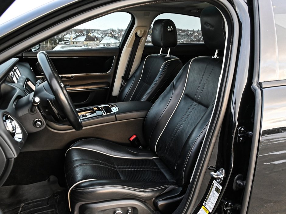 2019 Jaguar XJ R-Sport-12