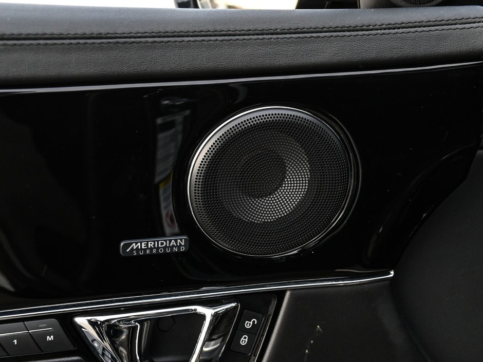 2019 Jaguar XJ R-Sport-10