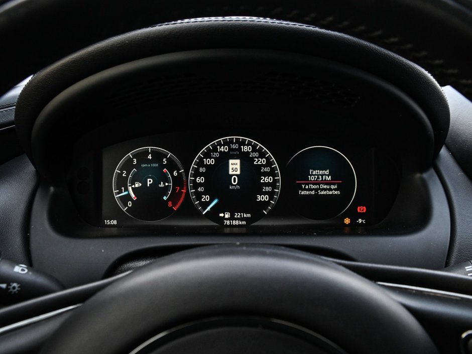 2019 Jaguar XJ R-Sport-16