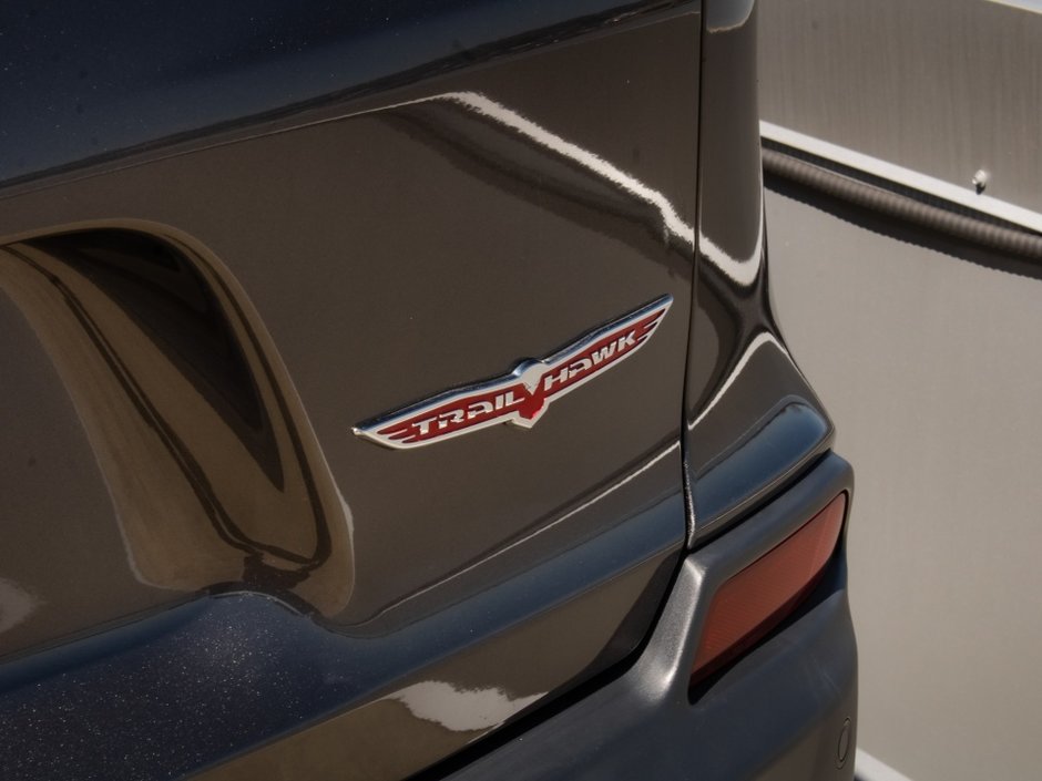 Jeep Cherokee Trailhawk Elite 2019-34