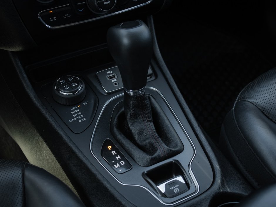 Jeep Cherokee Trailhawk Elite 2019-21
