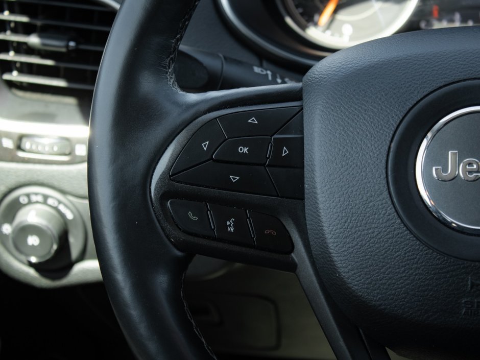 Jeep Cherokee Trailhawk Elite 2019-15