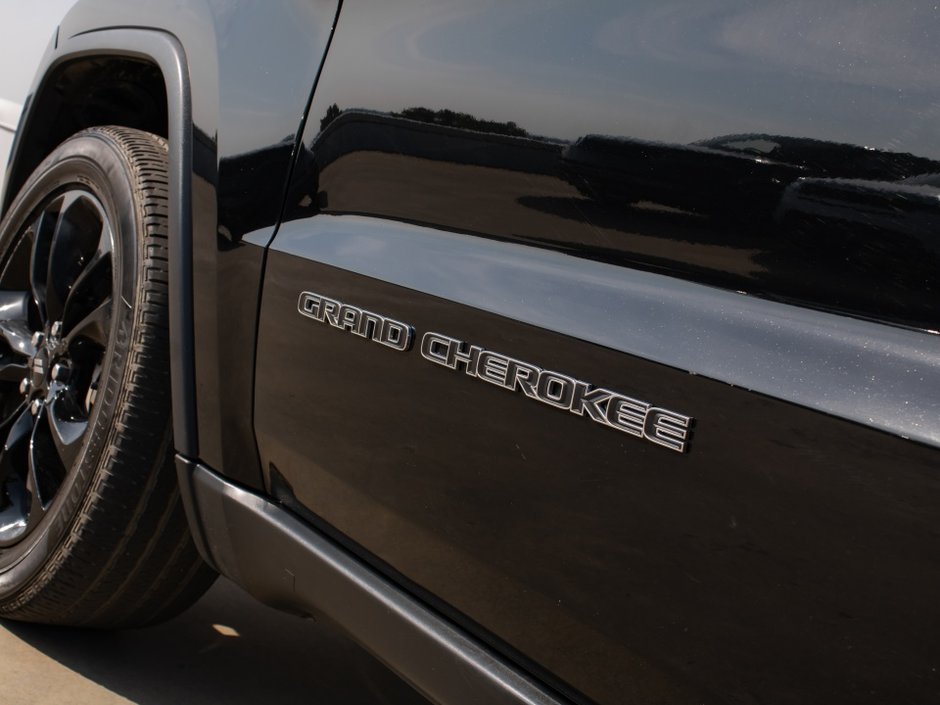 2019 Jeep Grand Cherokee Limited-32