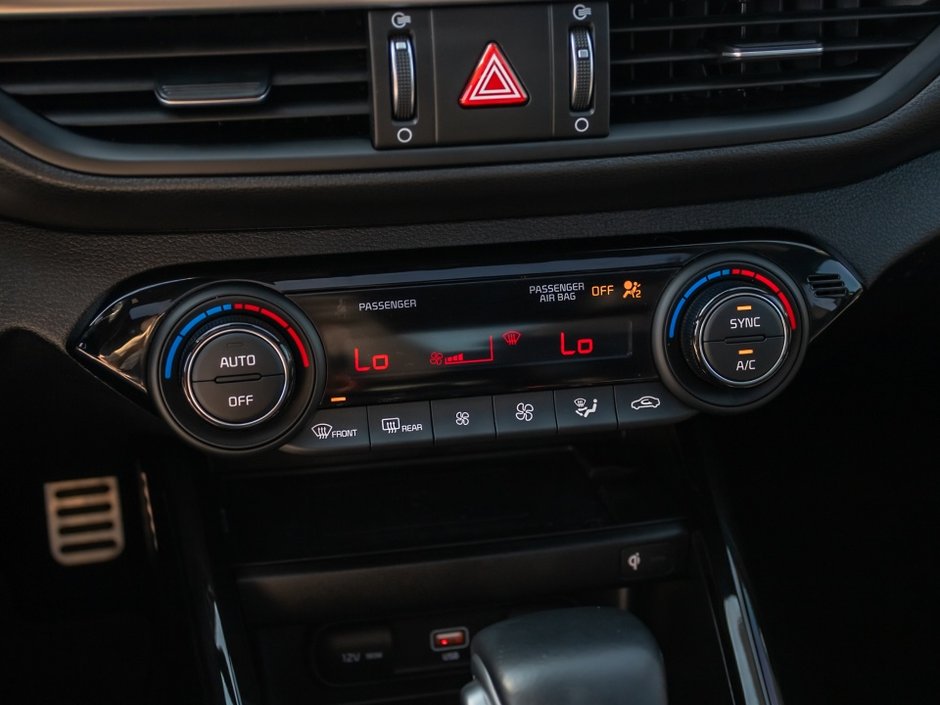 Kia Forte GT Limited 2023-18