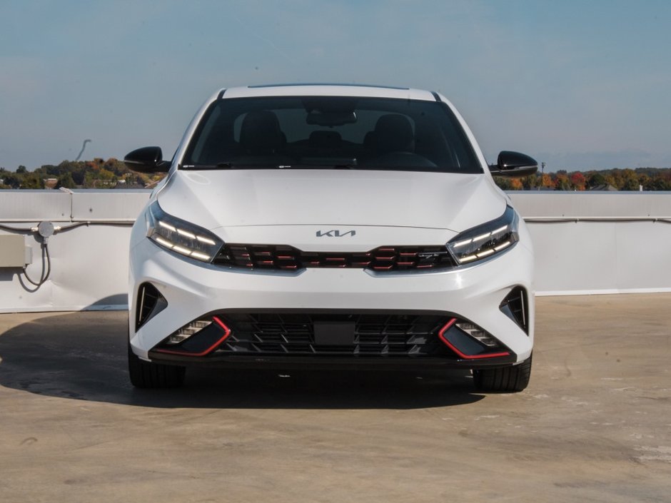 Kia Forte GT Limited 2023-6