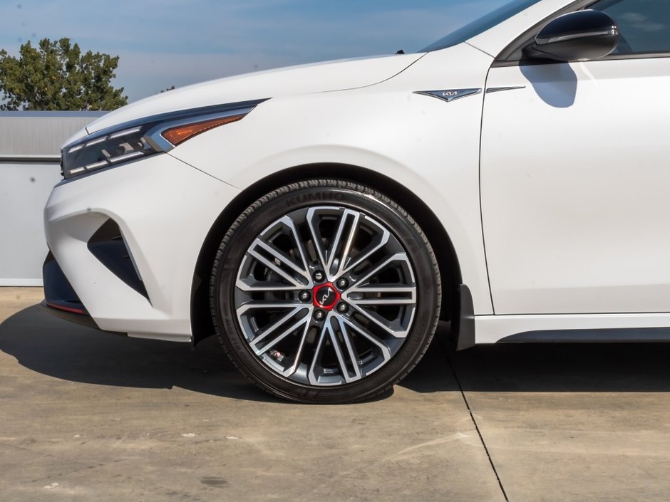 Kia Forte GT Limited 2023-7