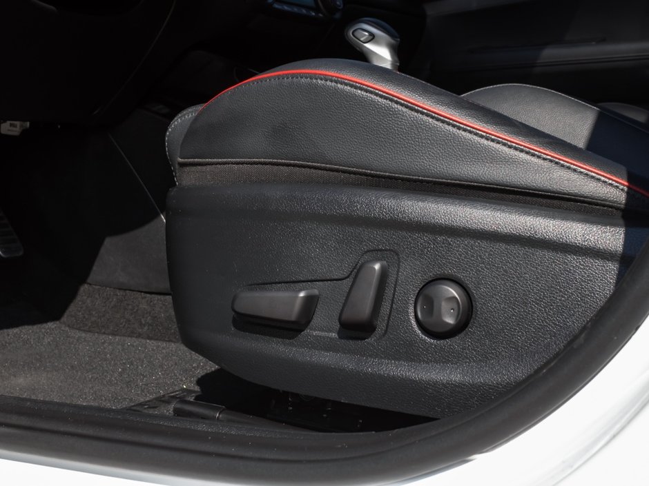 Kia Forte GT Limited 2023-11