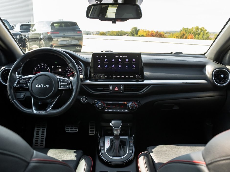 Kia Forte GT Limited 2023-13