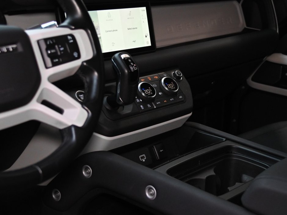 2021 Land Rover Defender S-12