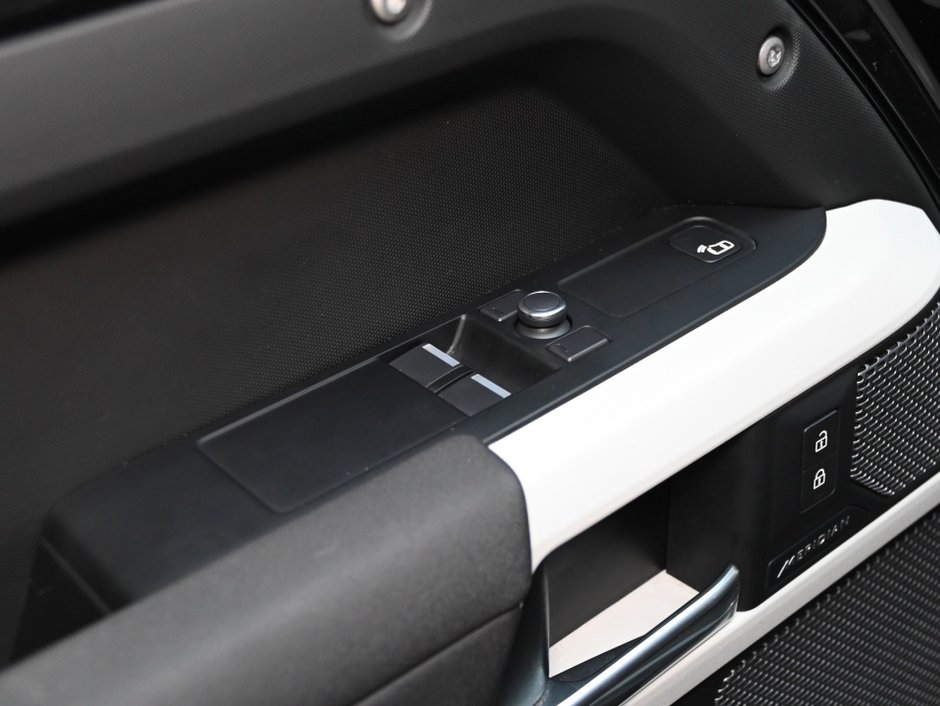 2021 Land Rover Defender S-10