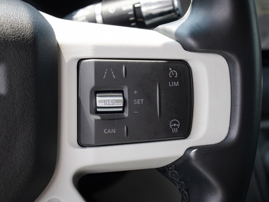 2022 Land Rover Defender S-19