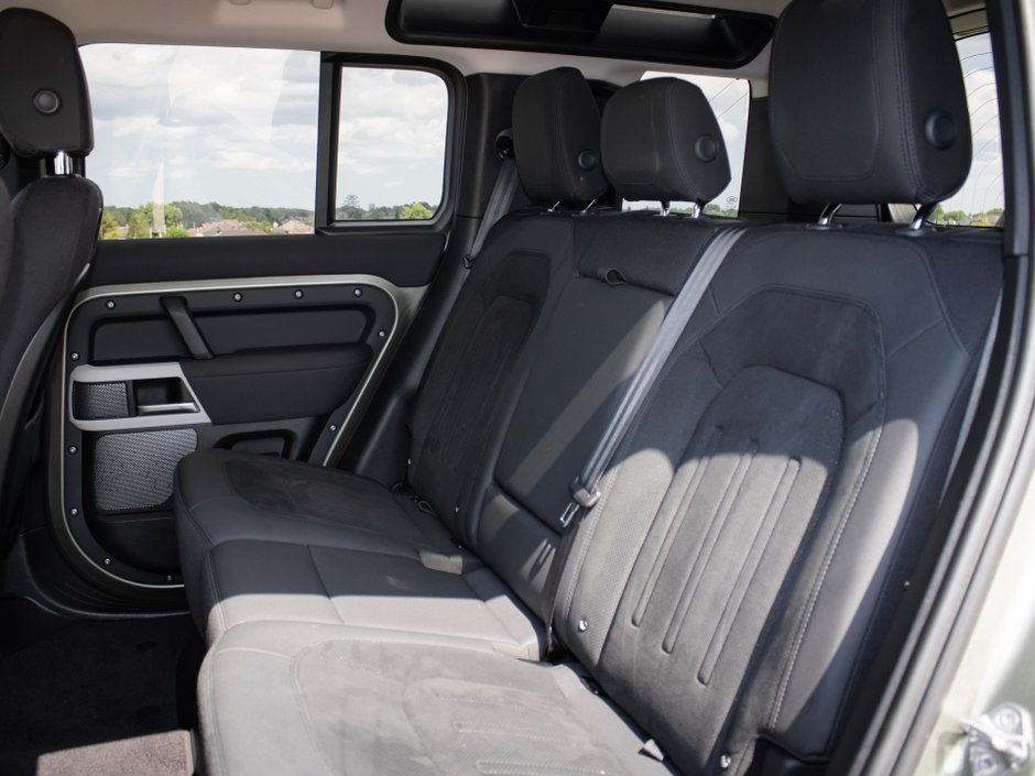 2022 Land Rover Defender S-3