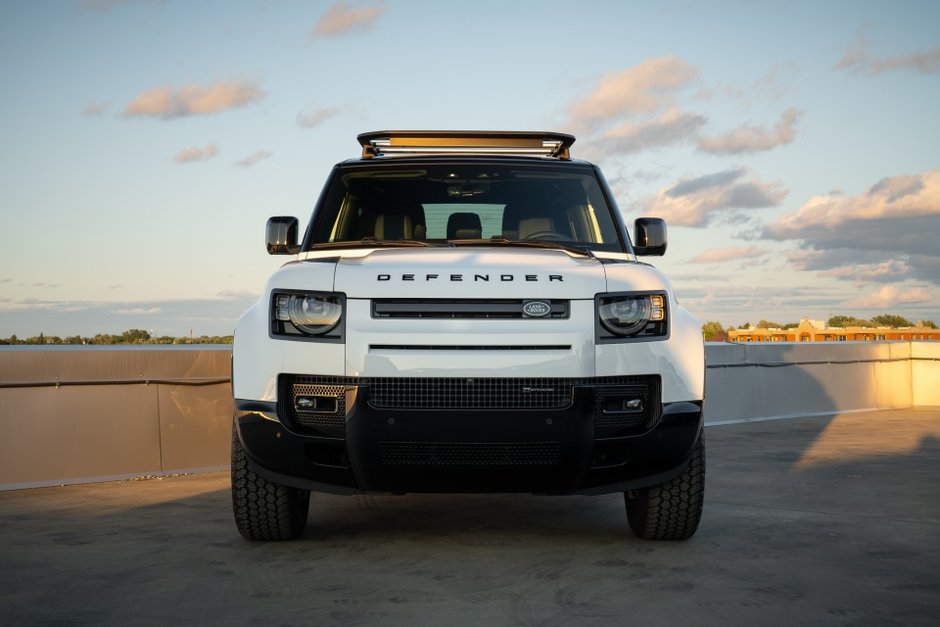 2023 Land Rover Defender X-Dynamic SE-7