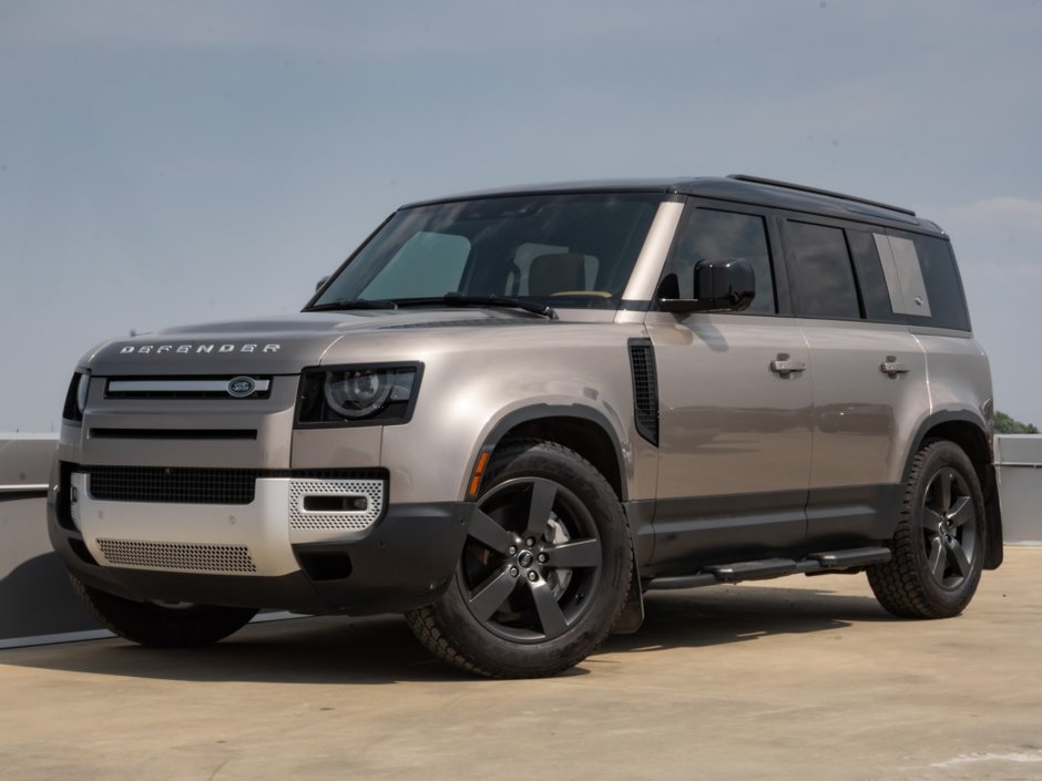 Land Rover Defender SE 2023-0