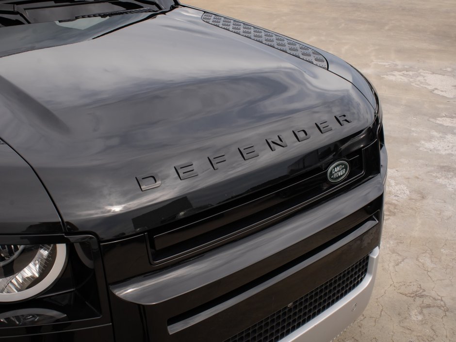 2023 Land Rover Defender S-33